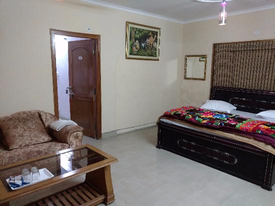 Hotel Misty Heights